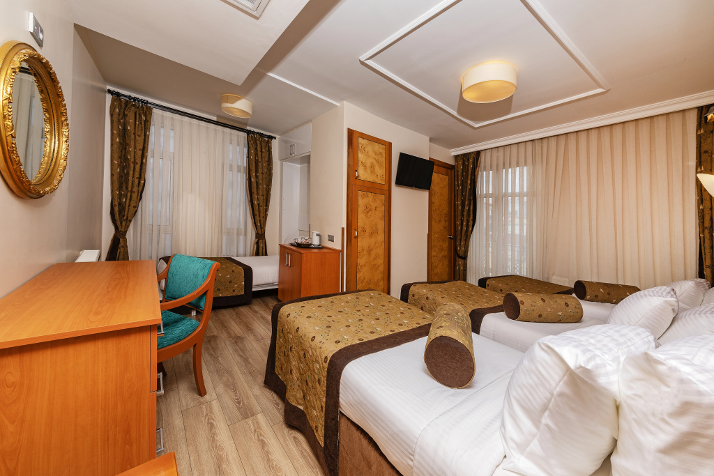 Santa Ottoman Hotel