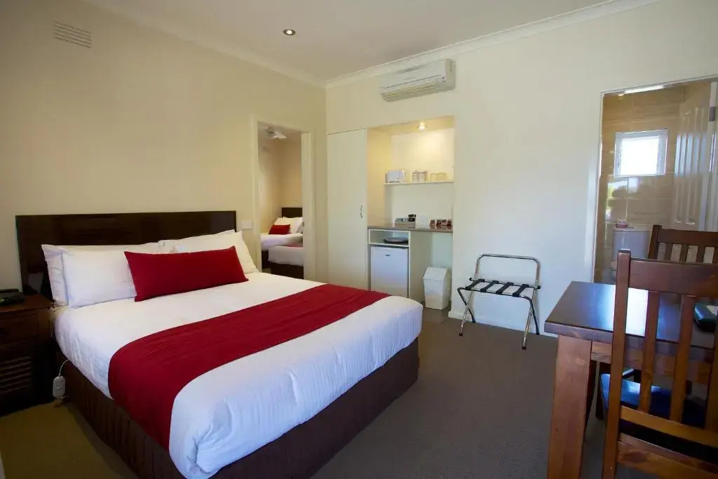 Amaroo Motel