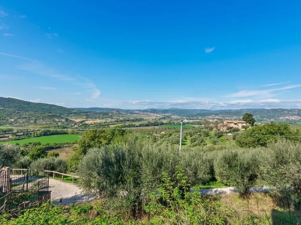 Rustic Holiday Home in Corciano with Swimming Pool