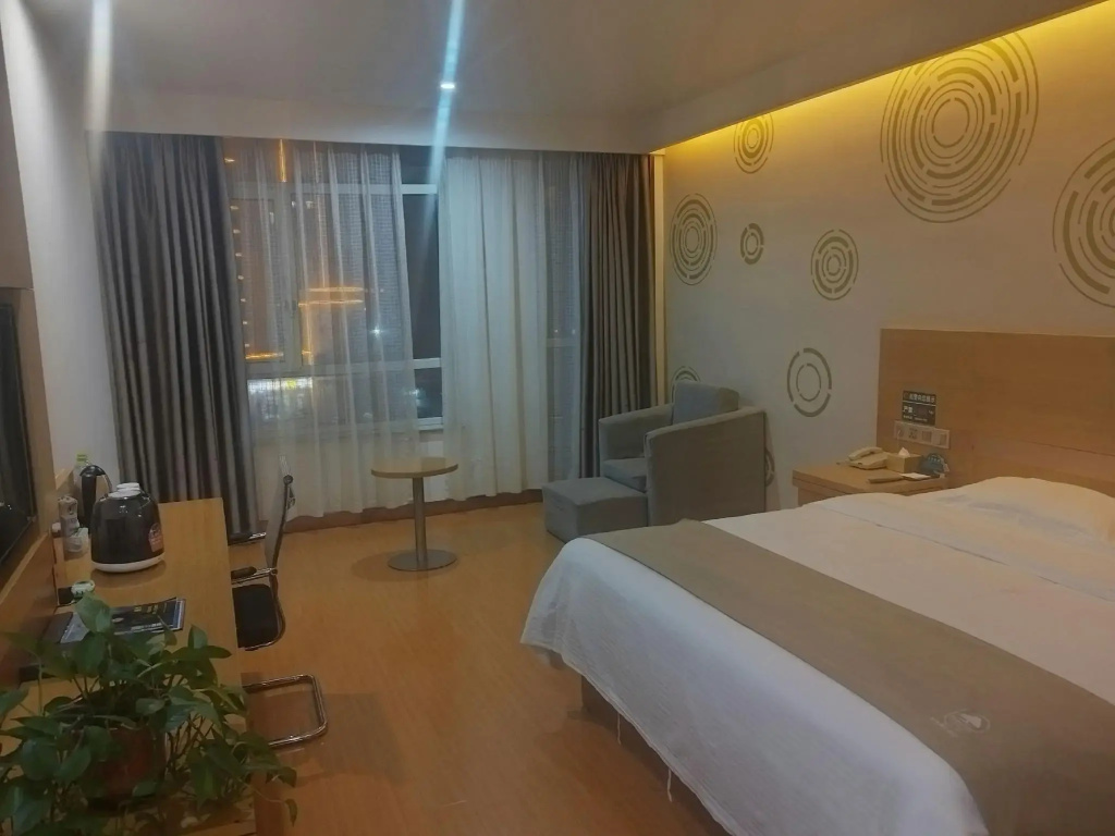GreenTree Inn Shandong Heze Caoxian Zhuangzhai Town Oriental Times City Business Hotel