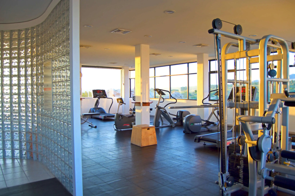 Sunrock Hotel and Suites