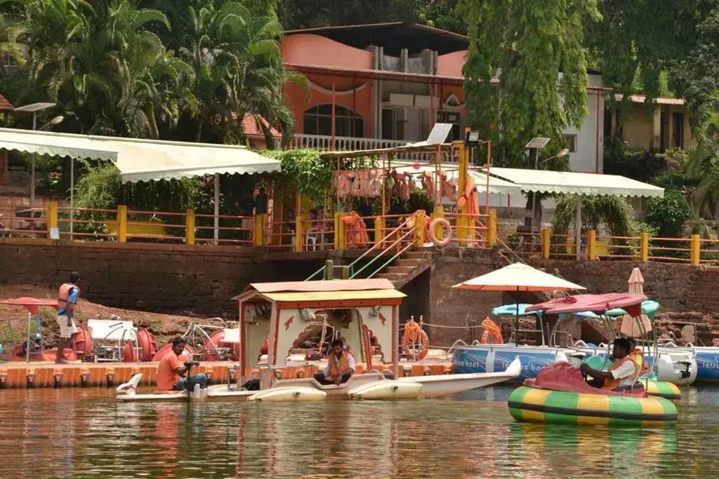 Mayem Lake View