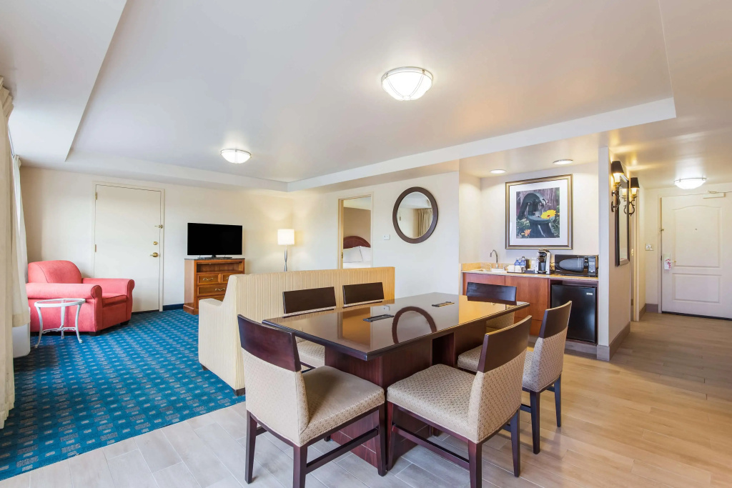 Hilton Garden Inn Suffolk Riverfront