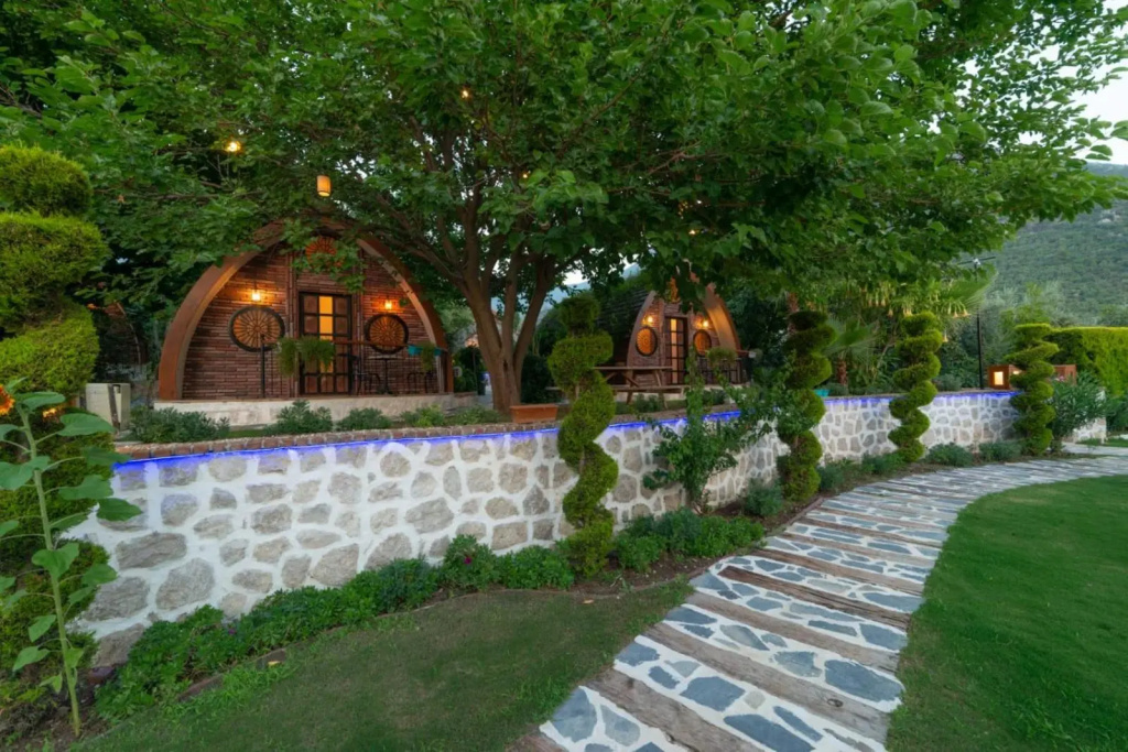 İksirci Baba Hotel