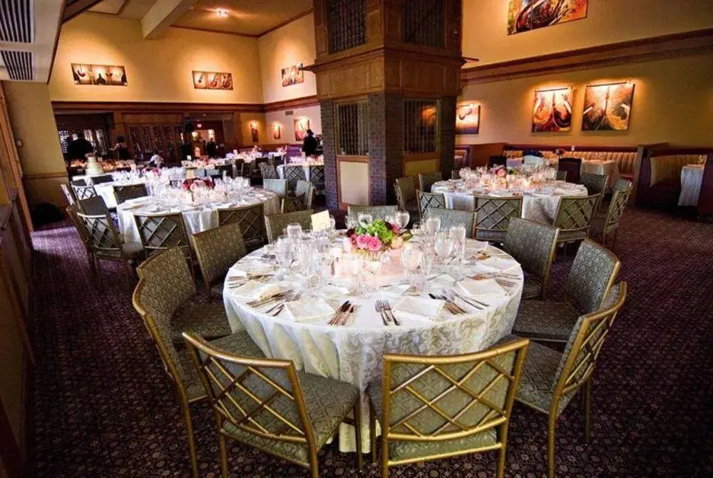 Chateau Merrimack Hotel & Spa