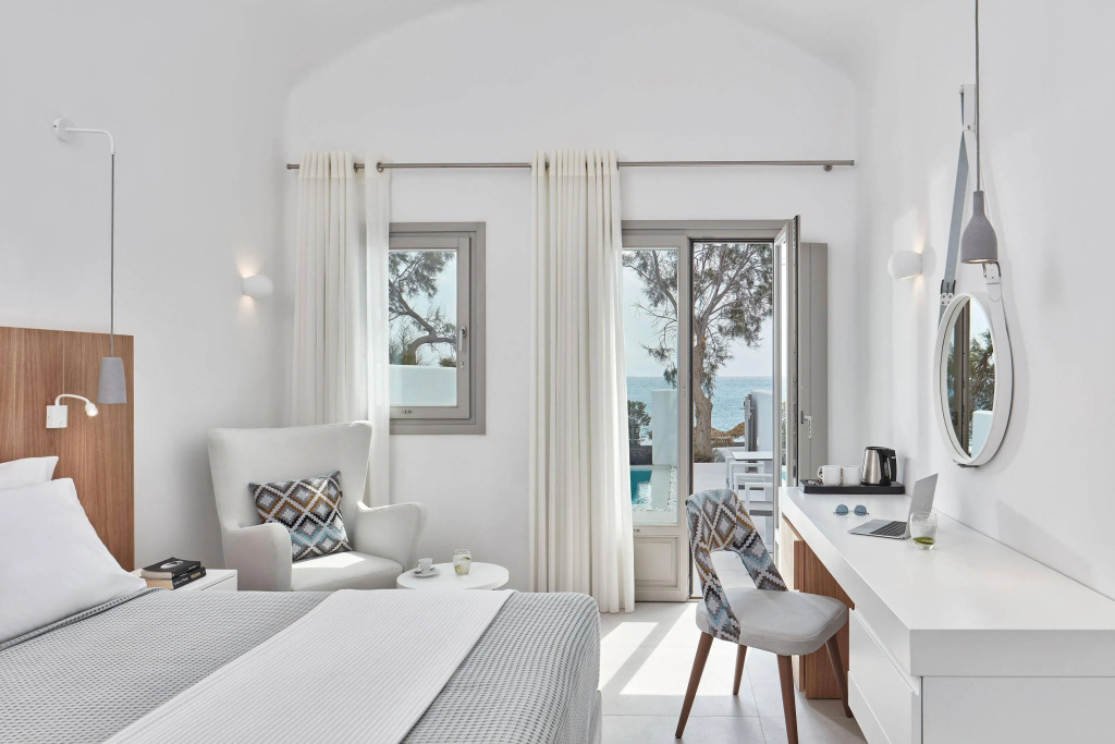 Costa Grand Resort & Spa