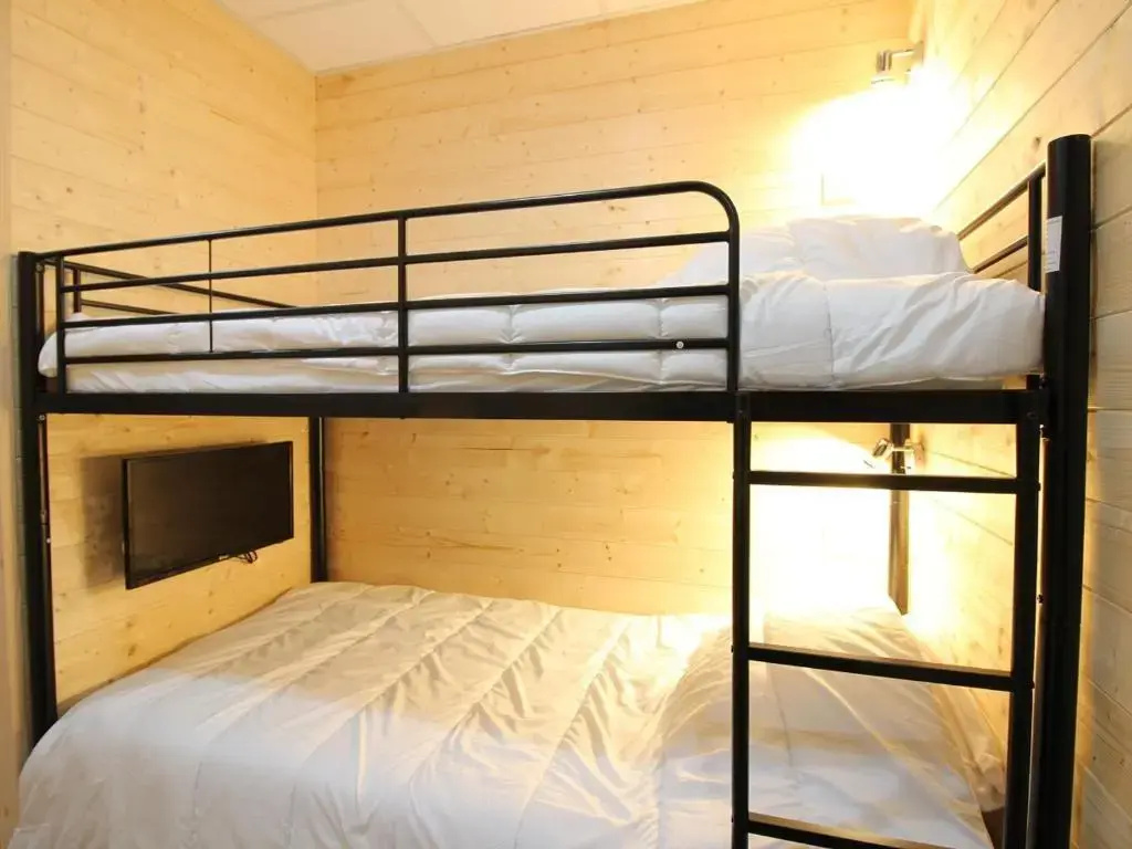 Appartement La Bourboule, 1 pièce, 5 personnes - FR-1-608-224