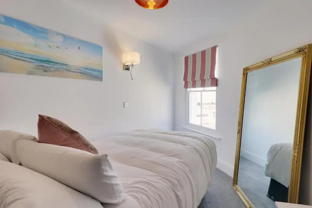 Master accommodation suite 8
