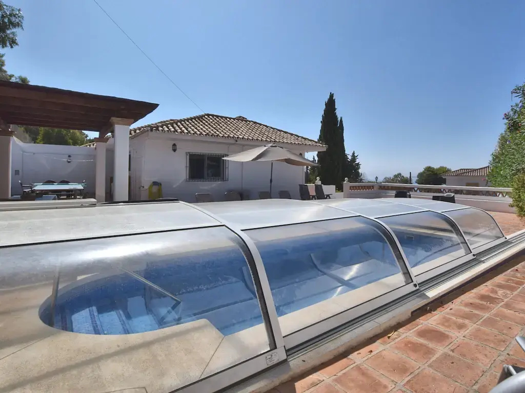 Alluring villa in Benalmádena with private pool