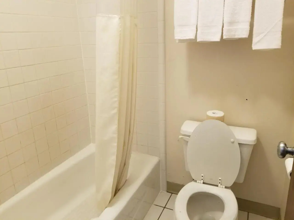 Travelodge Colorado Springs South