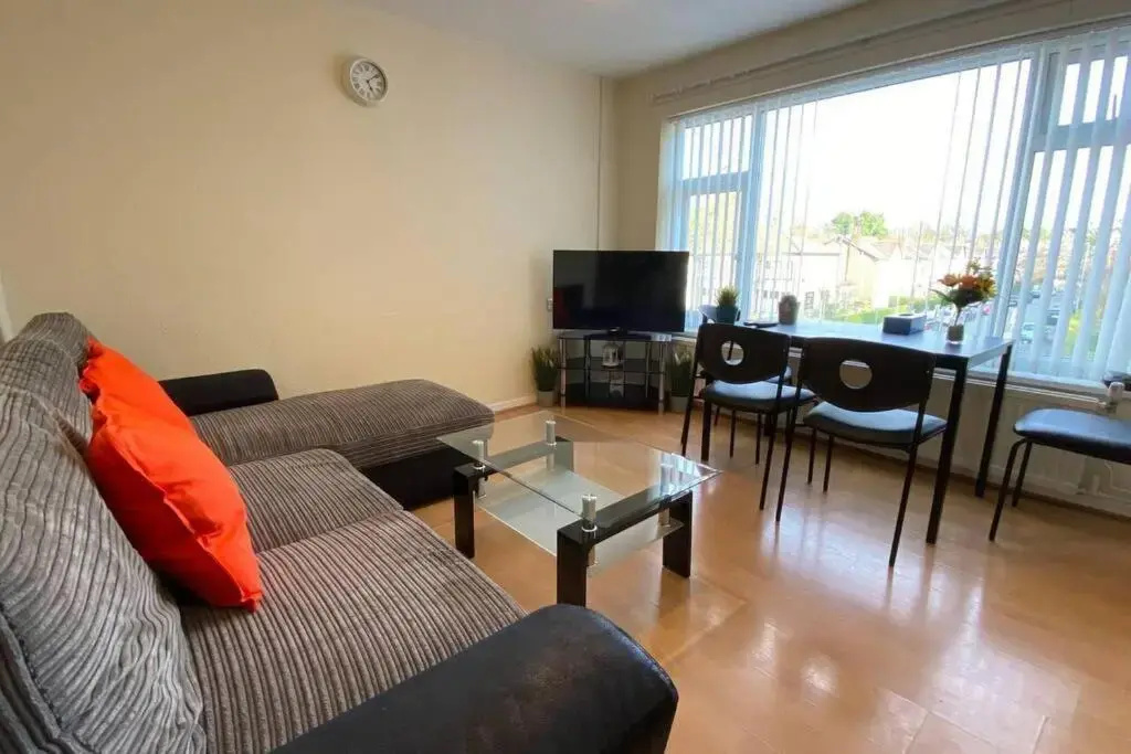 Modern 1 Bed Apartment - Leafy Chorlton Suburbs