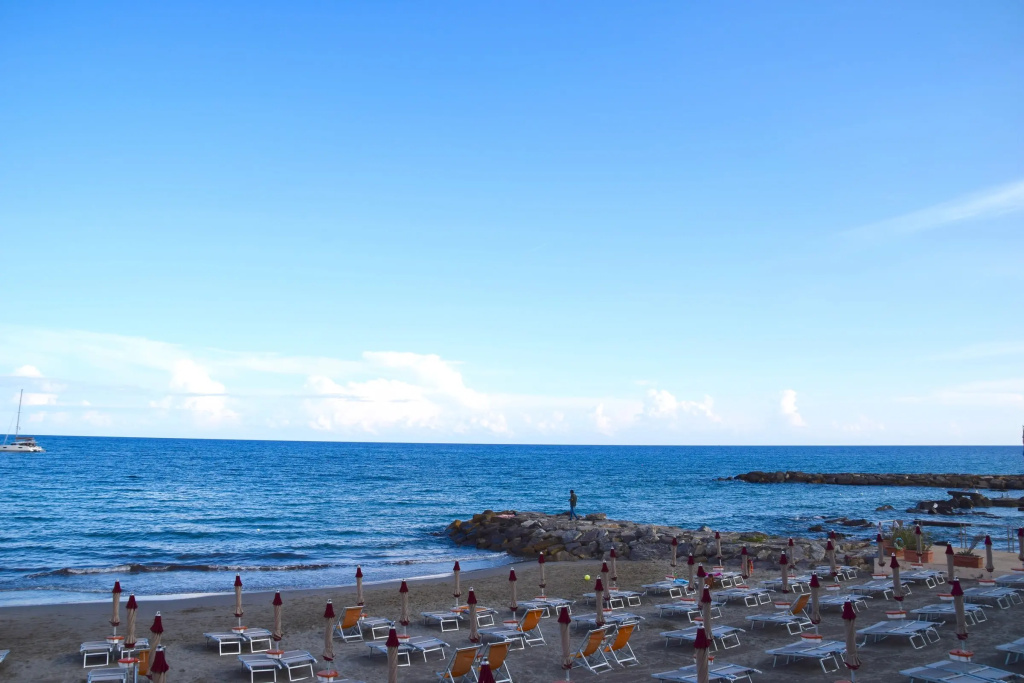 Sunrise Apartment Seaview