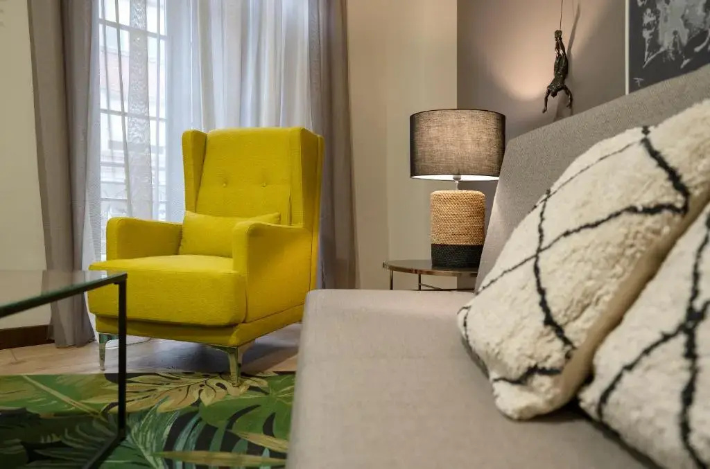De La Guardia Suite 1