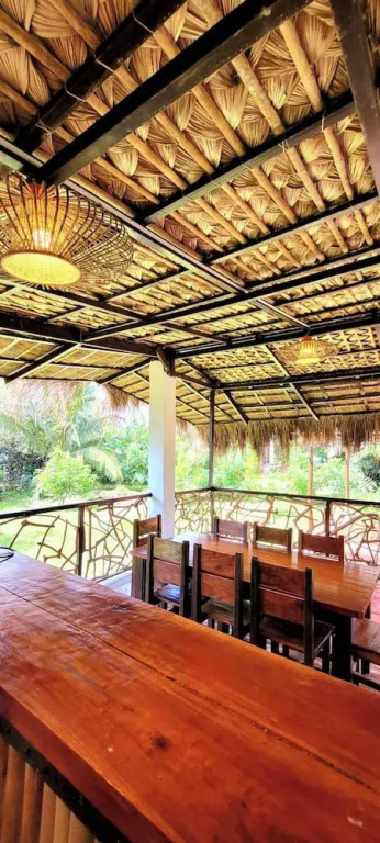 Modern Bahay Kubo Near Tagaytay - Casita Anahaw