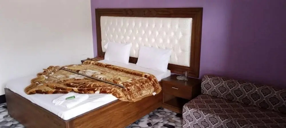 Mezban Hotel & Restaurant