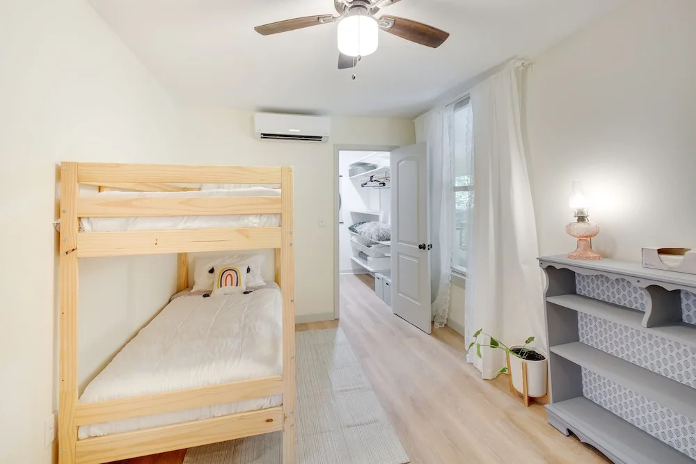 Chic Hot Springs Vacation Rental, Walk to Town!
