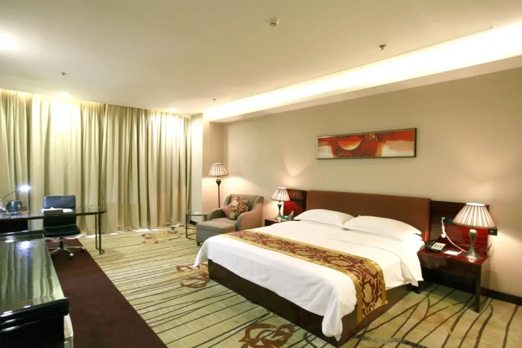Liang Fan Holiday Inn