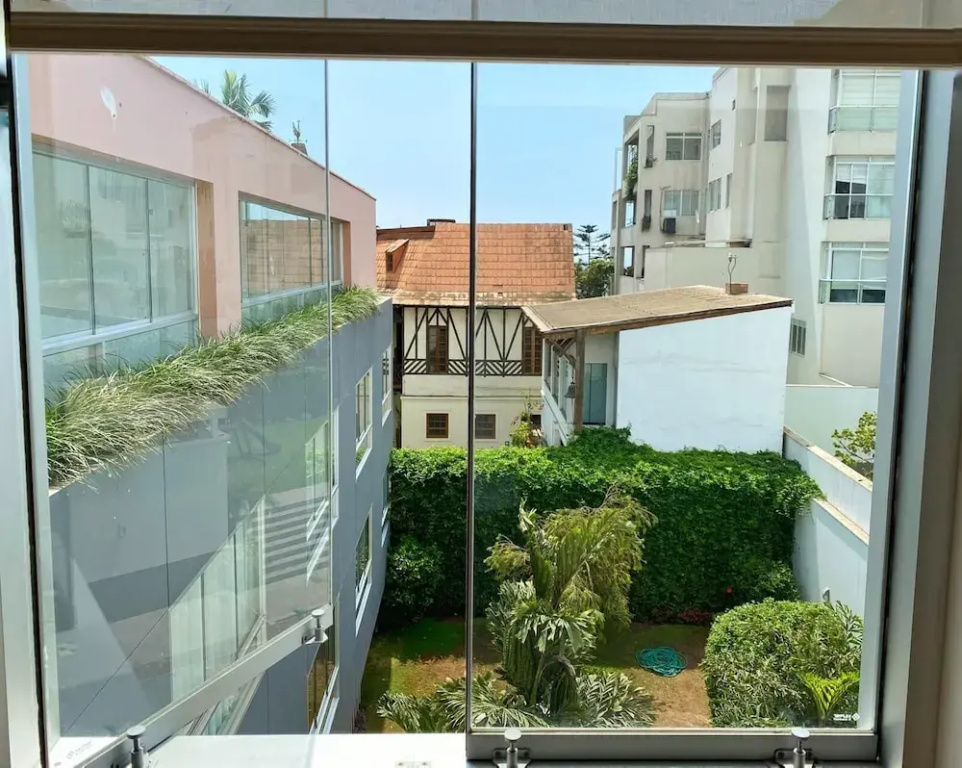 Stylish 2BR in heart of Barranco