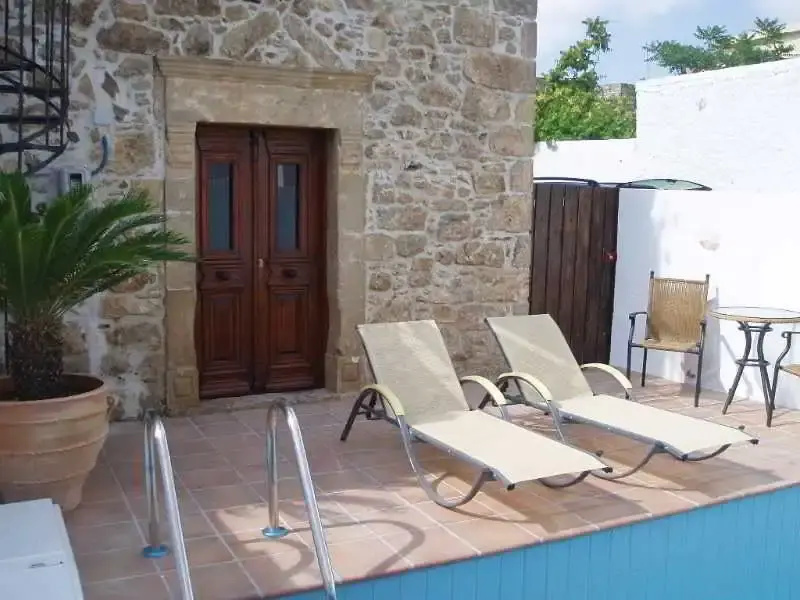 Villa Radamanthis