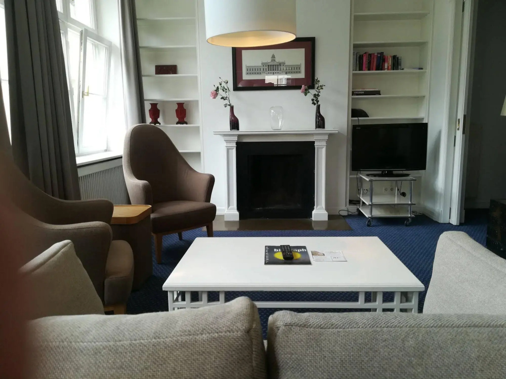 Living am Carlsplatz Apartment