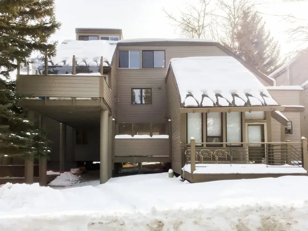 Mountain-view W/ Hot Tub, Across From Lift 2 Bedroom Condo