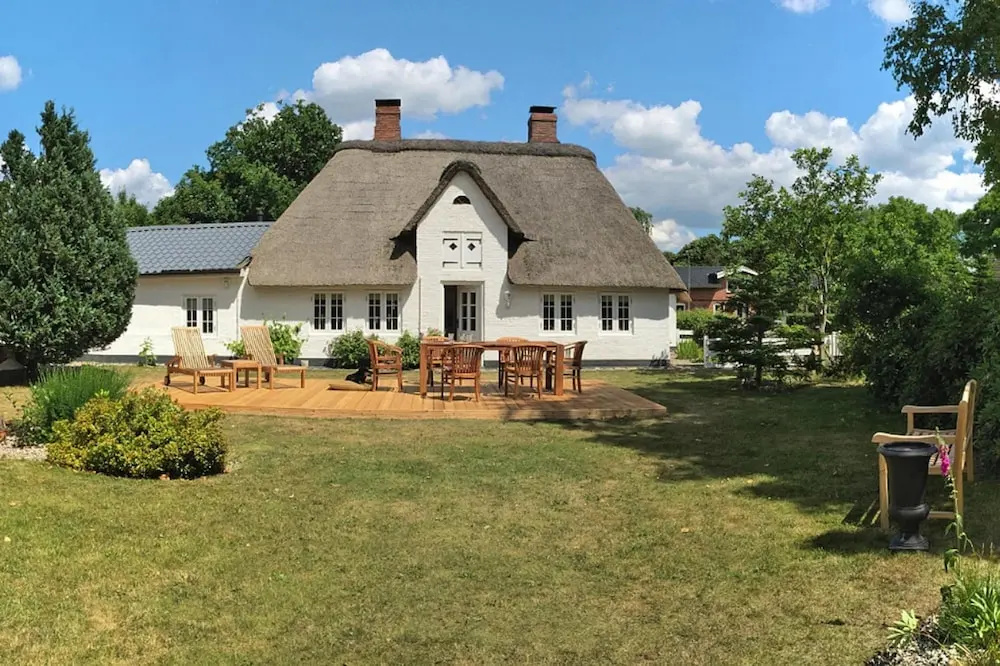 Reetgedecktes Ferienhaus in Humptrup