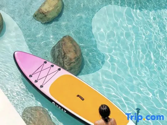 Yishe Savanna Beach Pool Resort | Wabi-sabi Beautiful Stay (OMG Heartbeat Paradise Branch)