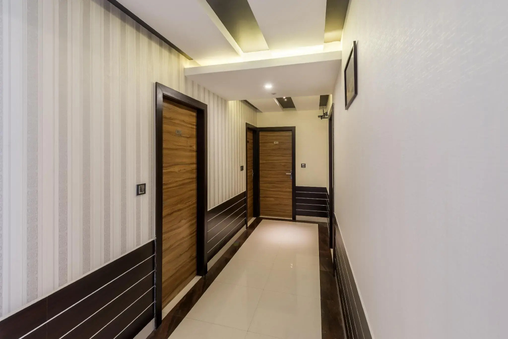 Treebo Raj Premier, Indiranagar