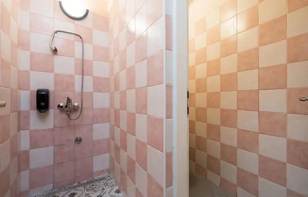 Amazing Home in Zubovici With Outdoor Swimming Pool, Wifi and 2 Bedrooms