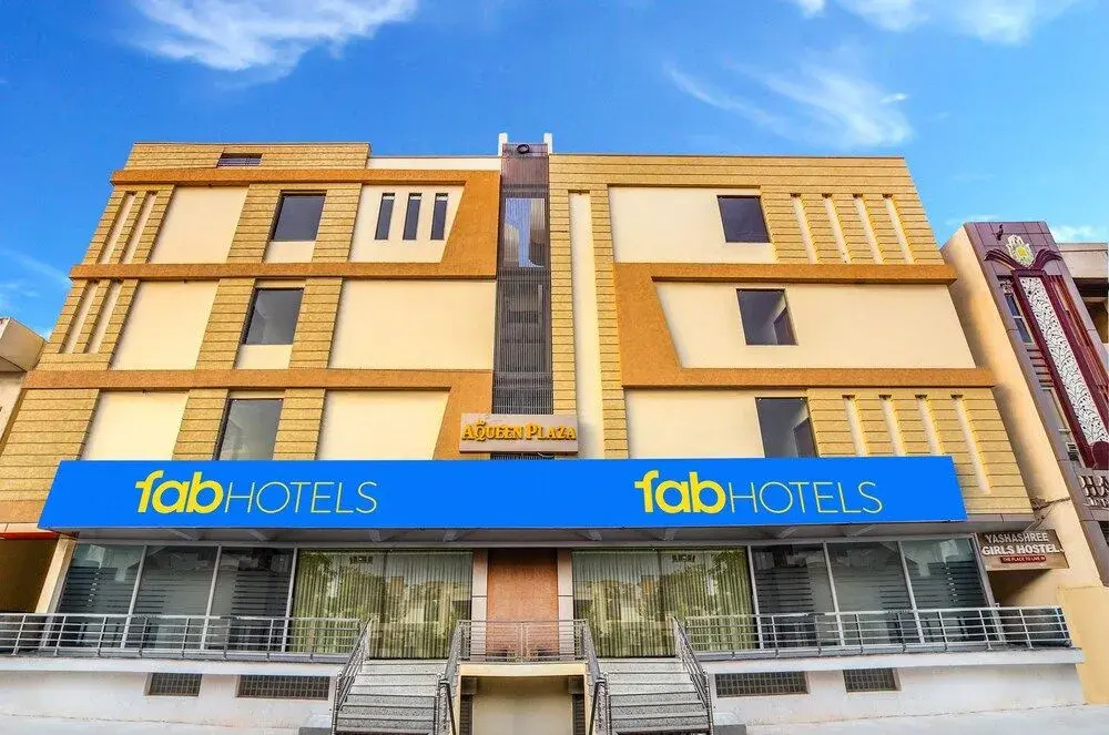 FabHotel Aqueens
