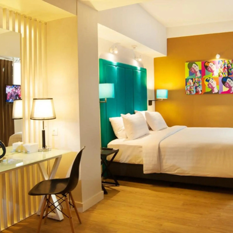 Idoop Hotel by Prasanthi