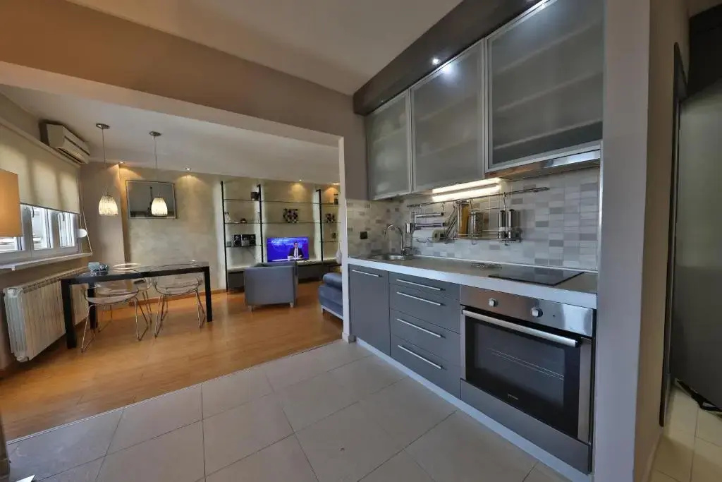 Business & Travel Apartments