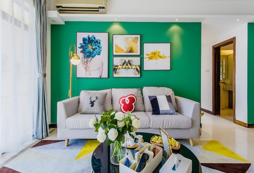 Locals Boutique Apartment Huafa Plaza 16