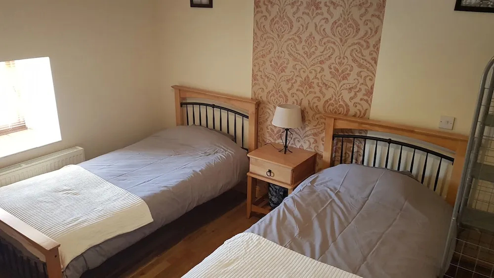 Apartment Sleeps 7 With Mezzanine