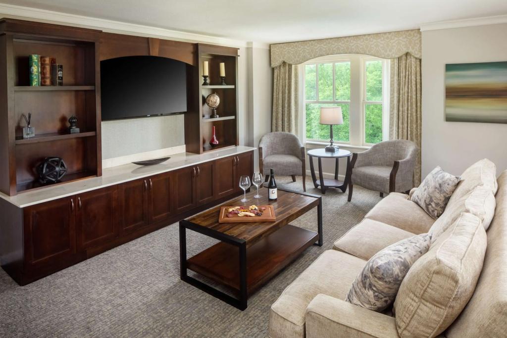 The Elms Hotel & Spa, a Destination by Hyatt Hotel