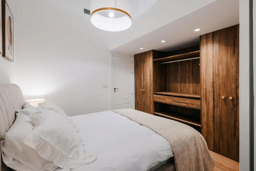 Stunning & Bright 2BD 2BTH – CITY CENTER -GRAN VIA