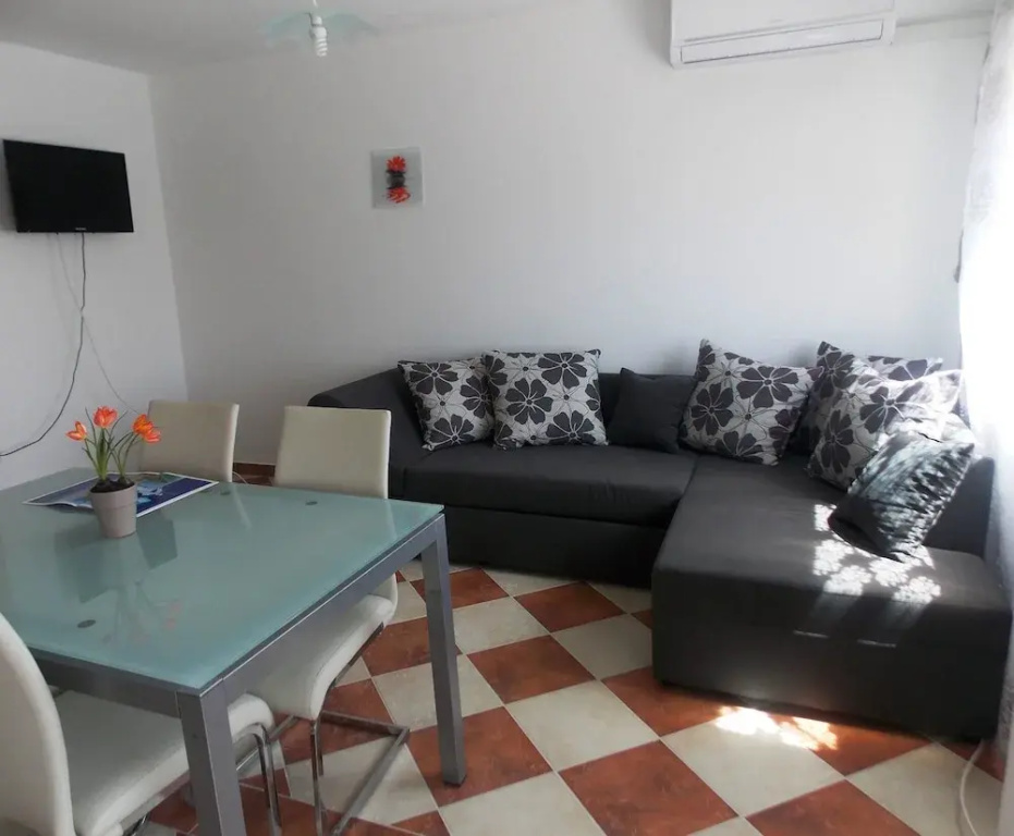 Apartments Lalić