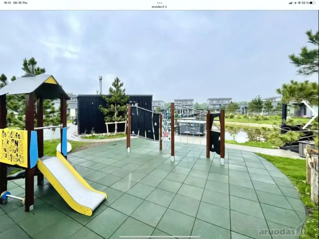 E&K apartamentai su šildomu baseinu kieme