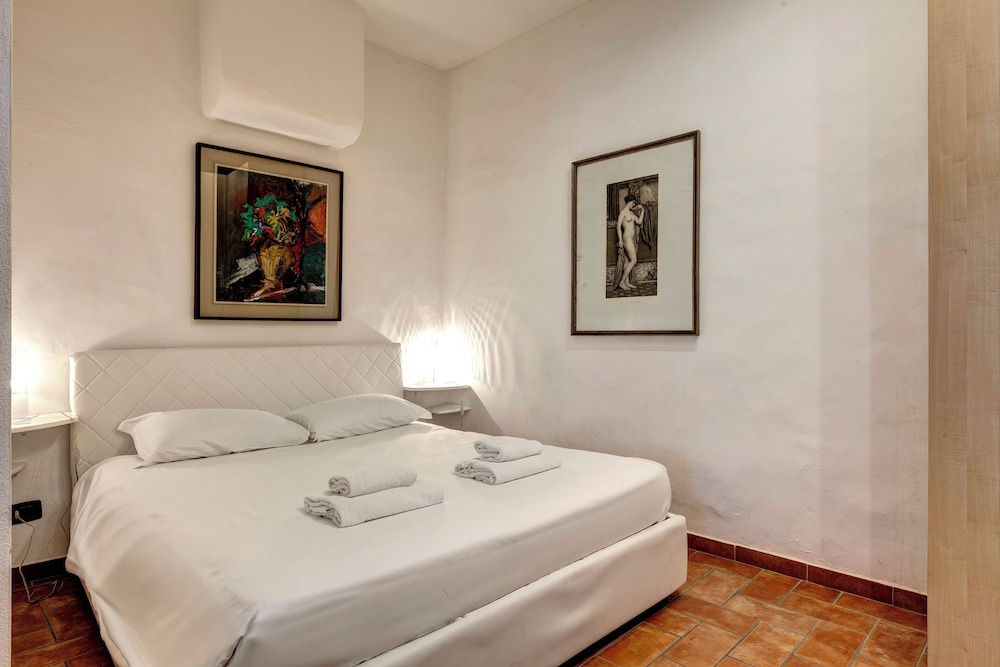Stufa Apartment by Mamo Florence