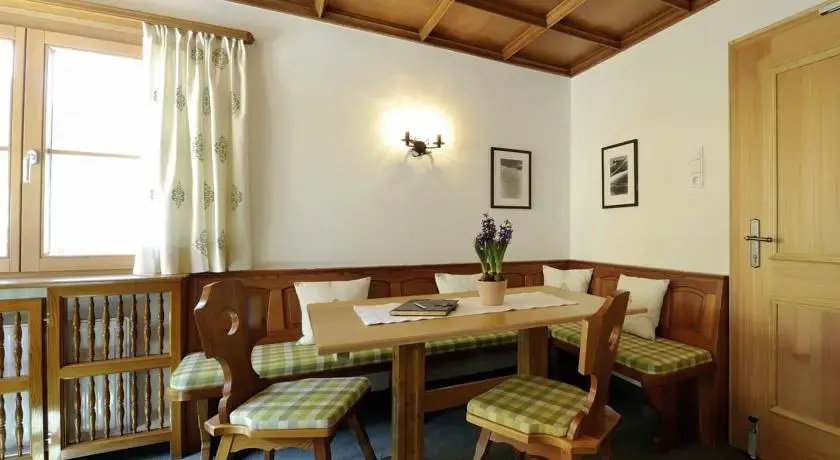 Hotel Garni Albona