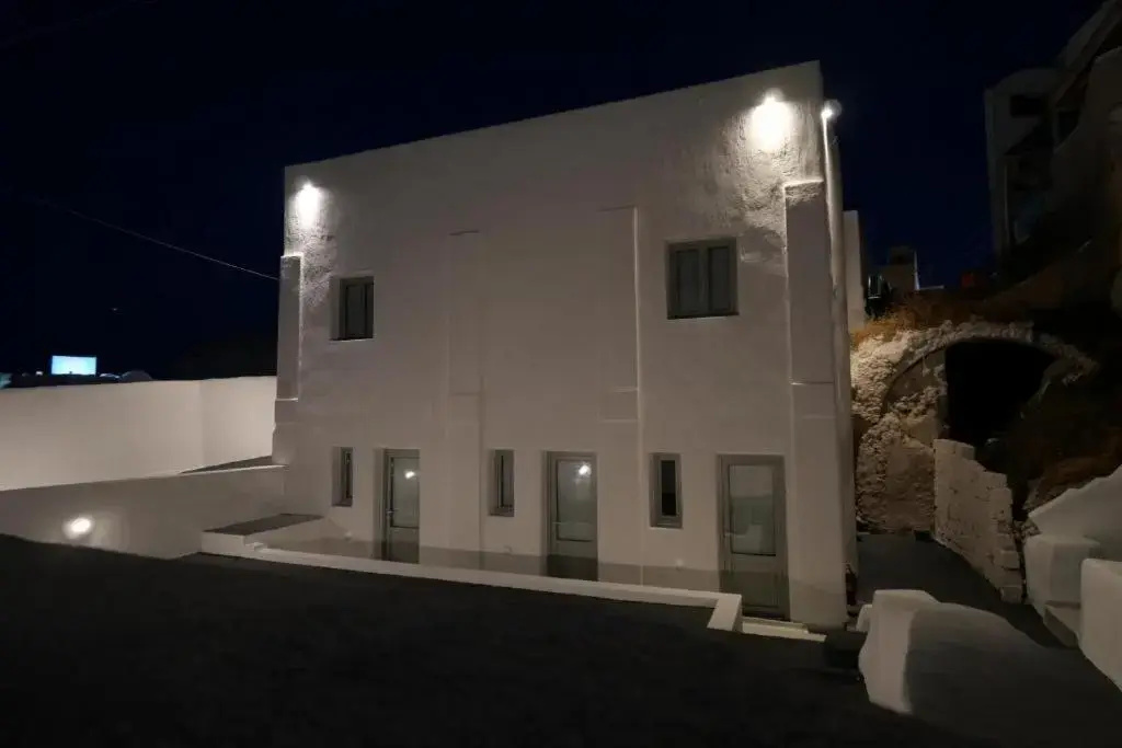 Agradable Studios