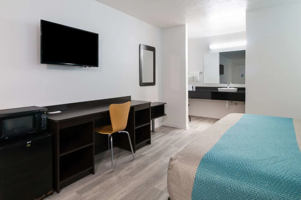 Motel 6-Metropolis, IL