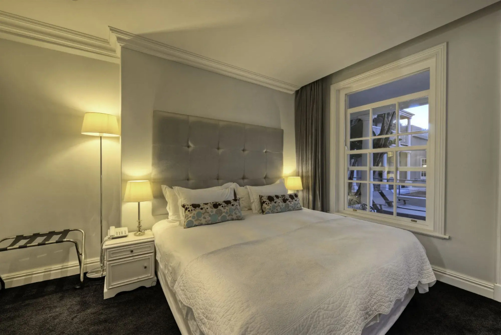 Three Boutique Hotel