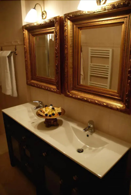 Korina Gallery Hotel