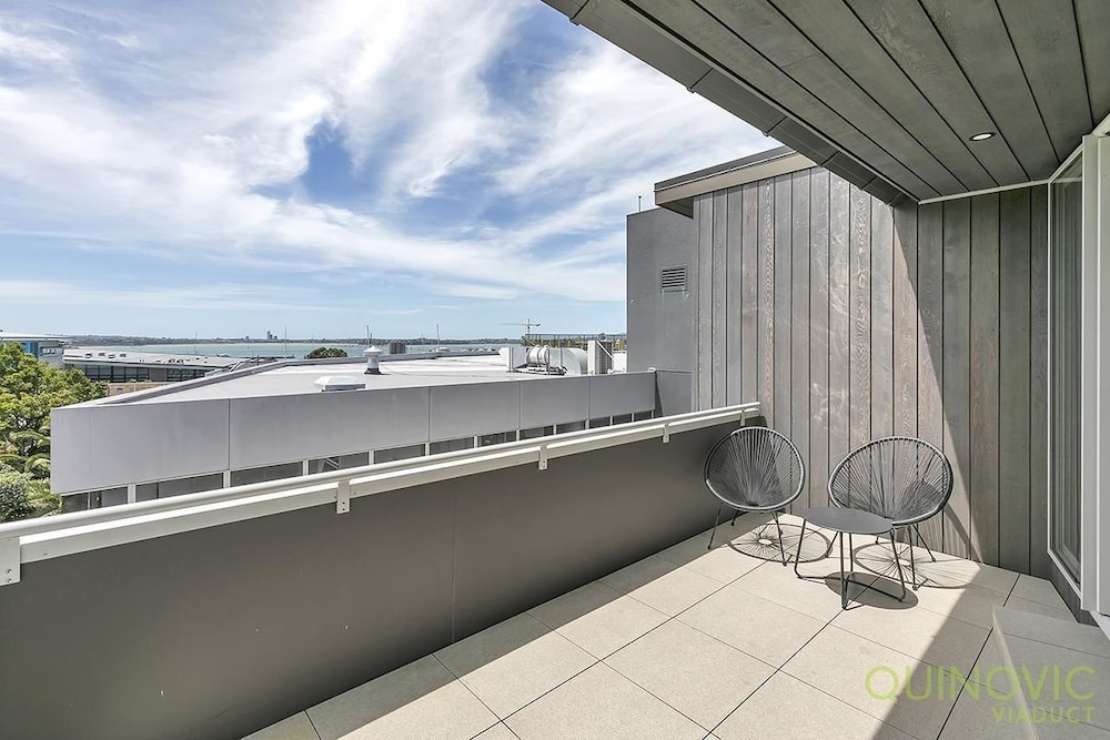 QV City Fringe Deluxe Apartment - 809