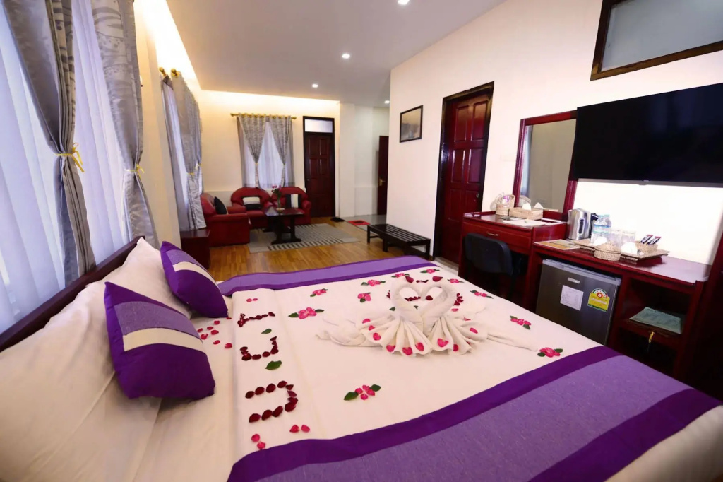 UCT Taunggyi Hotel