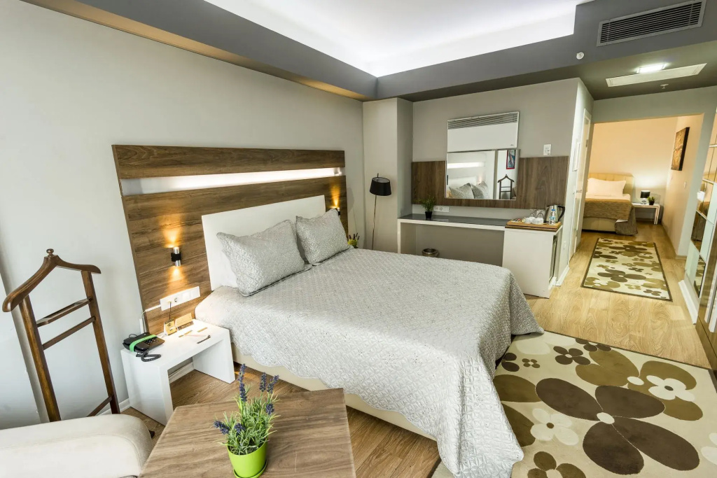 SennaCity Hotel
