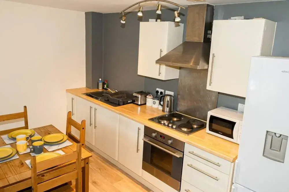 2 Bedroom Apartment Warrington