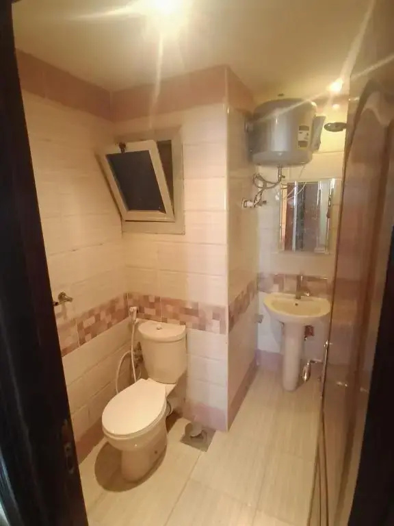 Lovely 2 Bedroom Home Vacation on North Coast beside Alalmin towers