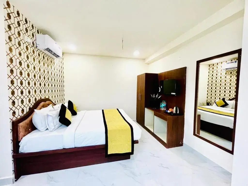 Hotel Eagle Grand Airport Zone